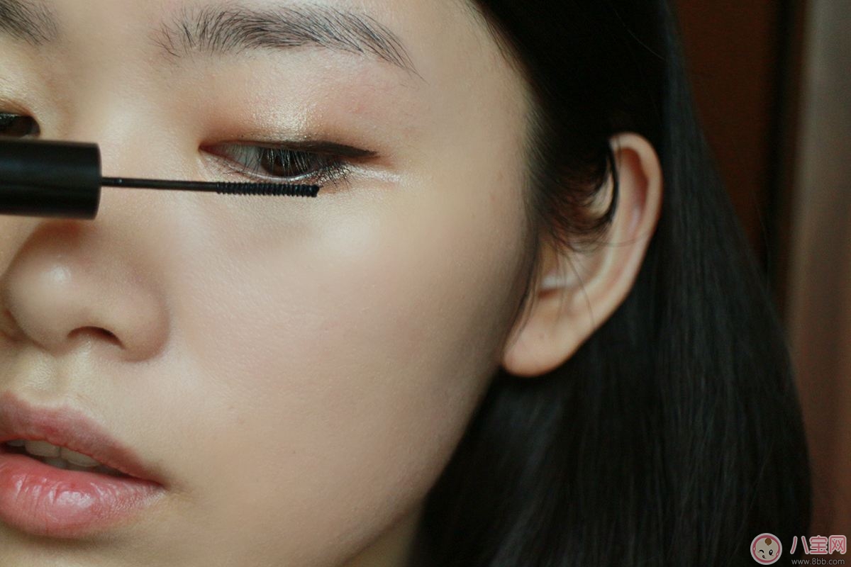 2017七夕約會(huì)妝容 如何打造清新裸妝視覺(jué)感