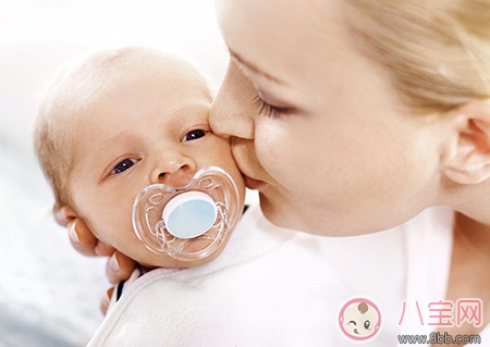 寶寶腸痙攣的表現(xiàn) 嬰兒腸痙攣的護理措施 寶寶腸痙攣的表現(xiàn) 嬰兒腸痙攣的護理措施