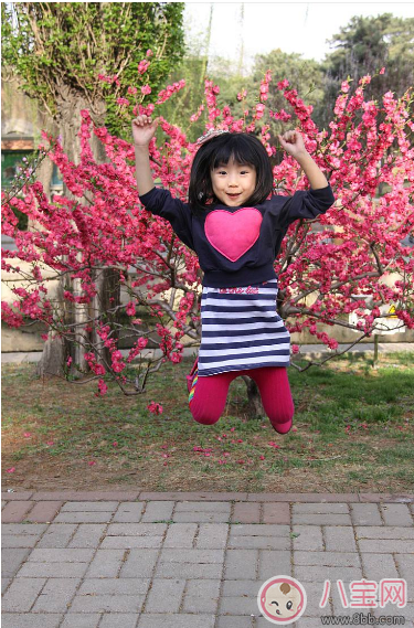 哪些因素會(huì)影響孩子長(zhǎng)高 孩子長(zhǎng)高吃什么好 哪些因素會(huì)影響孩子長(zhǎng)高 孩子長(zhǎng)高吃什么好