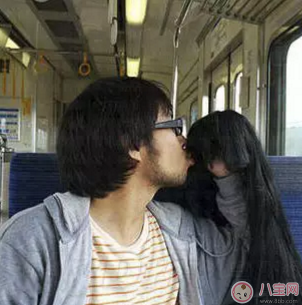 2017七夕朋友圈發(fā)什么好 單身狗如何在朋友圈秀恩愛 2017七夕朋友圈發(fā)什么好 單身狗如何在朋友圈秀恩愛