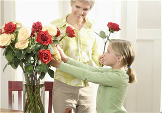 寶媽工作忙  職場(chǎng)女性如何與孩子交流