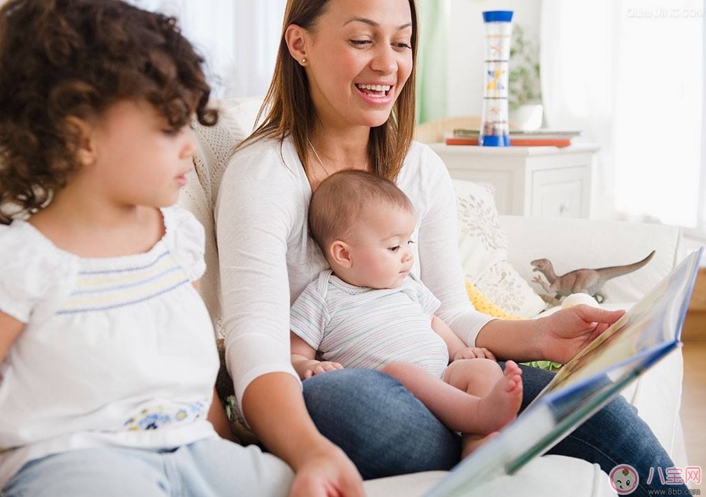 講故事給寶寶聽的優(yōu)點(diǎn) 如何正確講故事給寶寶聽 講故事給寶寶聽的優(yōu)點(diǎn) 如何正確講故事給寶寶聽