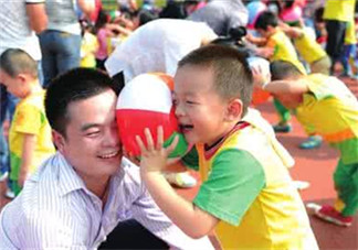 這個夏天和寶寶一起做運(yùn)動 親子運(yùn)動流程