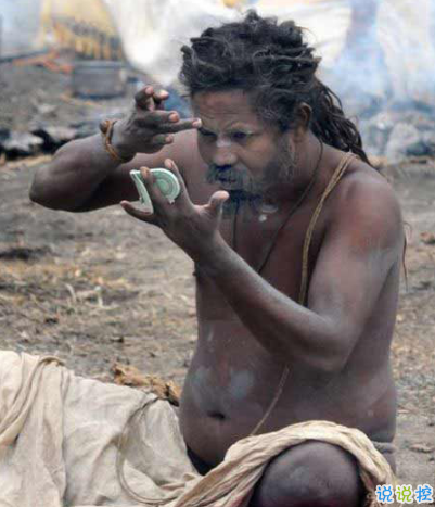 笑死人的說說帶圖片帶文字 逛街時的你和你的朋友8