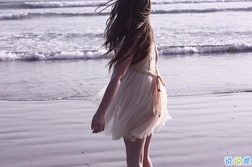 送給孤獨(dú)的自己的傷感說(shuō)說(shuō)配圖 看完想哭的傷感說(shuō)說(shuō)8