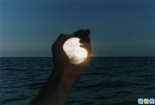 寫給愛情的那些經(jīng)典簡單有哲理的句子和圖片 嘿你好余生請多多指教3