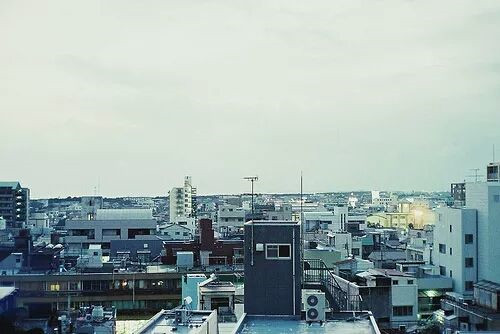 讓人難過傷感愛情說說帶圖片 差一點就抱住他了我再睡一會兒試試9