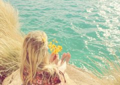 小清新說說圖片大全：最美的不是下雨天，是曾與你躲過雨的屋檐